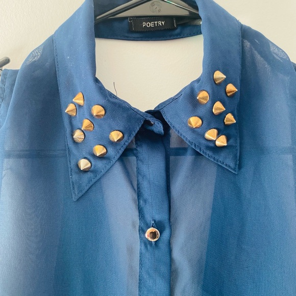 Poetry Blue Womens Sleeveless, sheer top. Button up, studded accent collar. - Picture 2 of 7